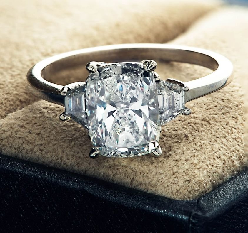 https://www.elliottsjewelers.com/wp-content/uploads/2023/02/BHAL.jpg