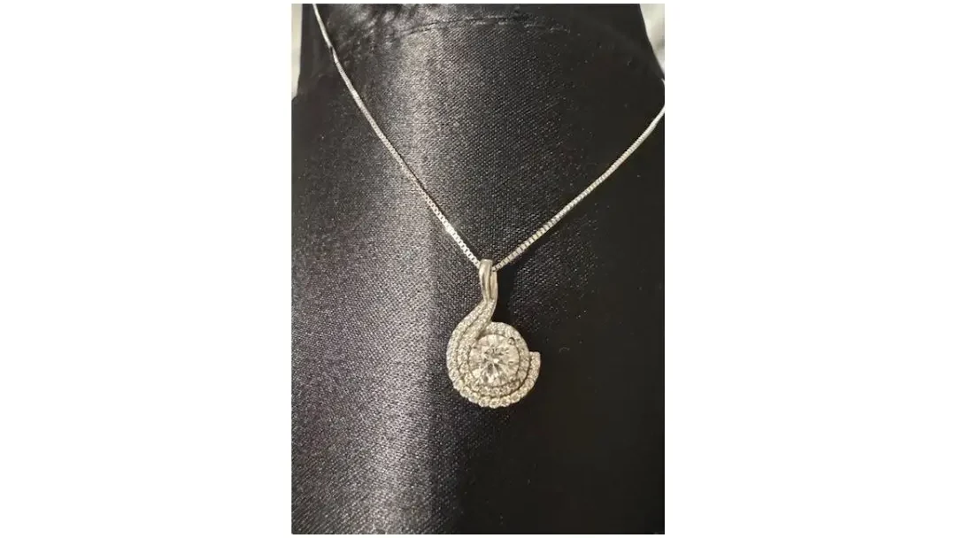custom diamond necklace