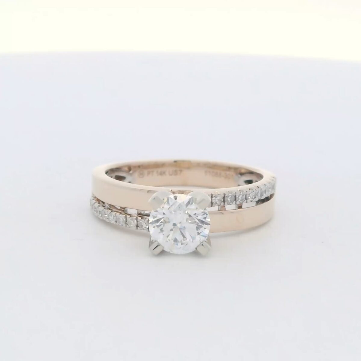 14Kt Yellow Gold Diamond Ring (1.06 cttw)