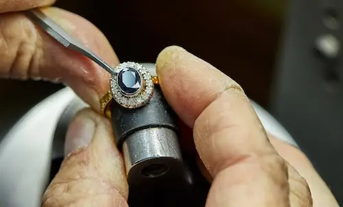 jeweler repairing services